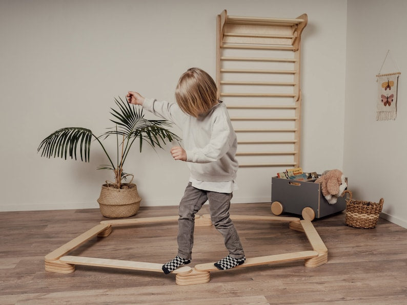 Montessori balance beam