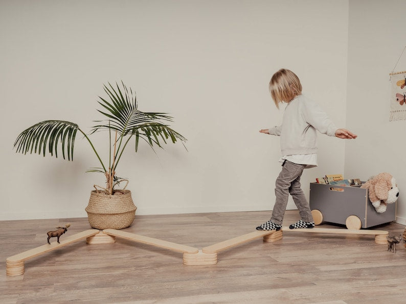 Montessori balance beam